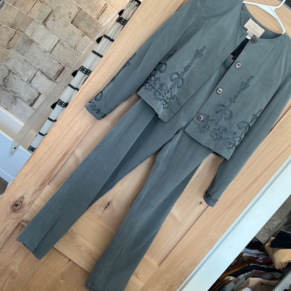 Silk two piece set, cropped jacket high waisted pants embroidery details, size 4
